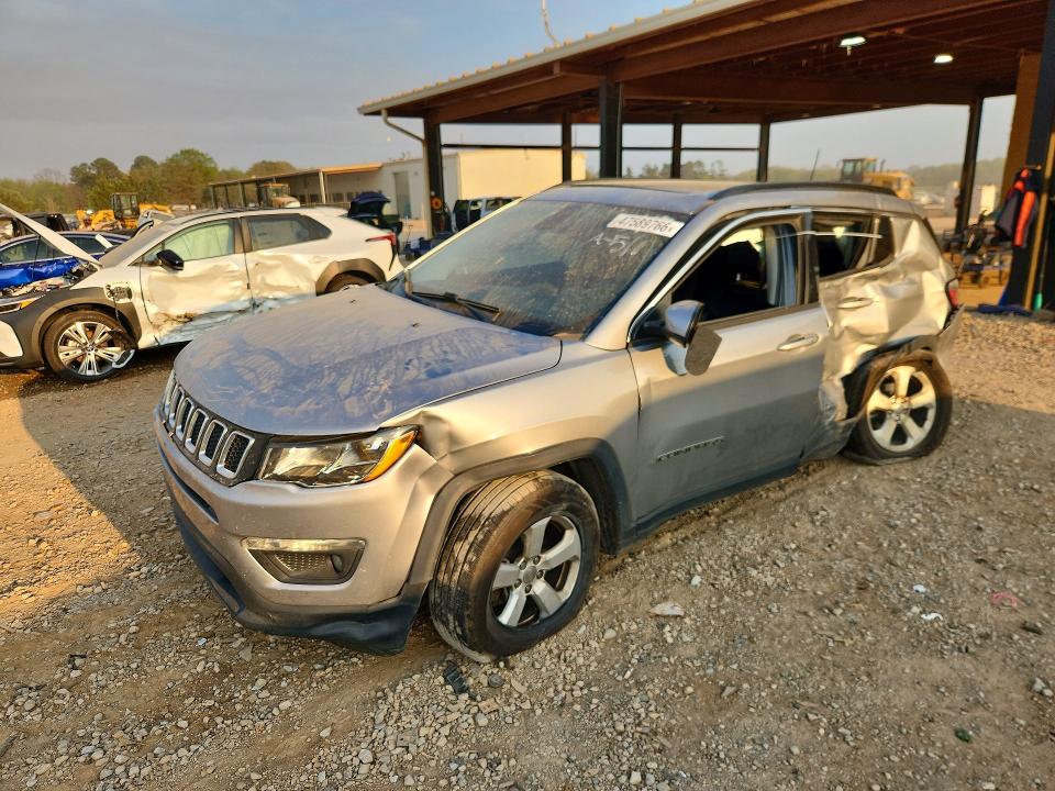 2019 JEEP COMPASS — VIN 3C4NJDBB1KT807688