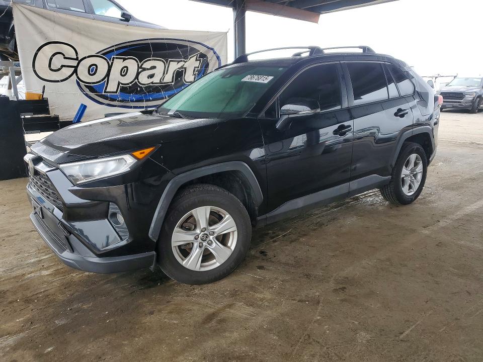 2019 TOYOTA RAV4 — VIN JTMP1RFV8KD044987