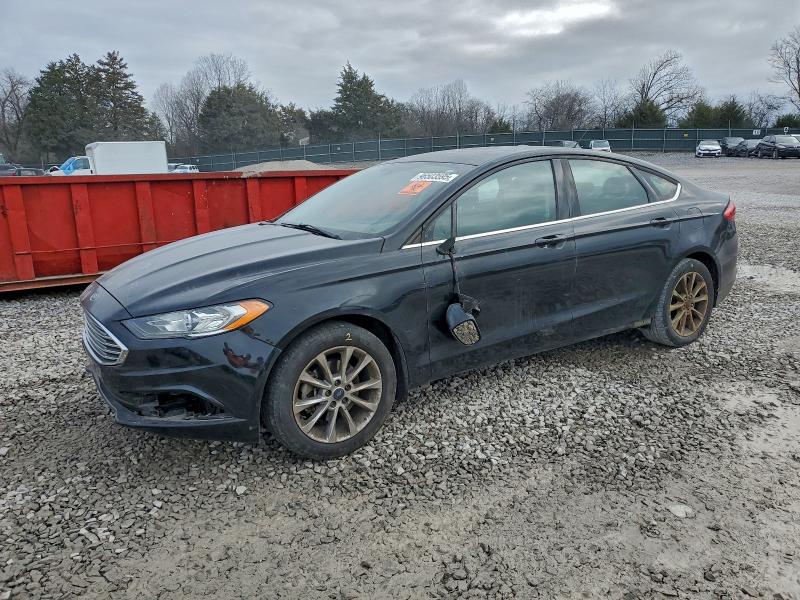 2017 FORD FUSION SE — VIN 3FA6P0HD1HR290182