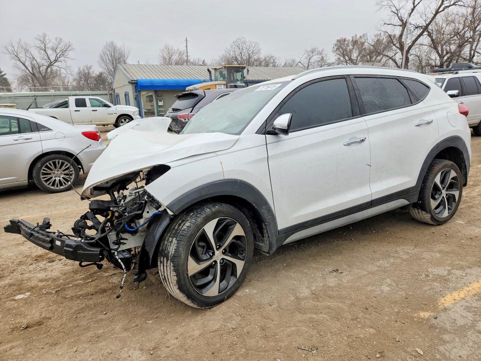 2017 HYUNDAI TUCSON — VIN KM8J33A28HU386454