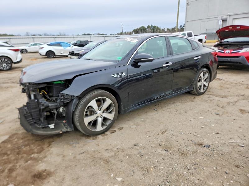 2019 KIA OPTIMA LX — VIN 5XXGT4L36KG370082