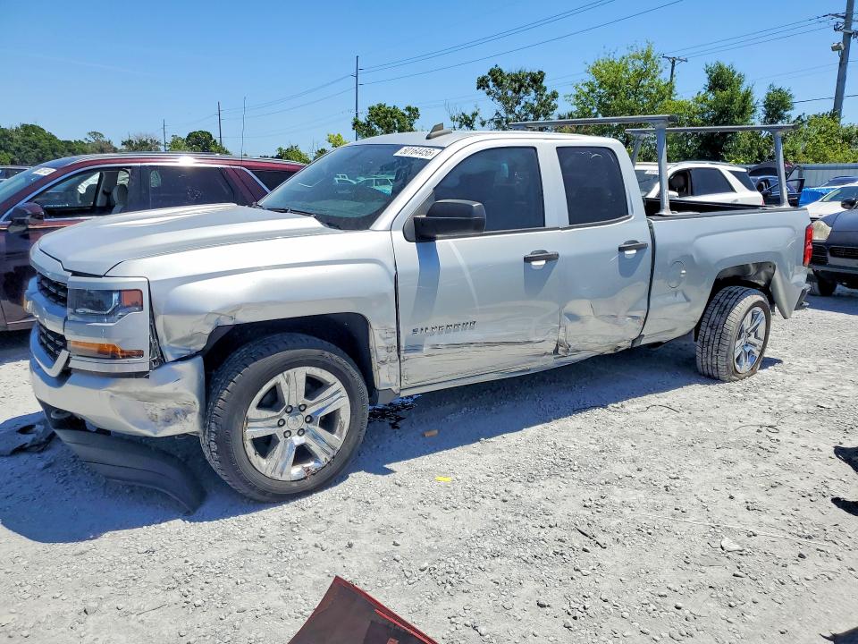2018 CHEVROLET SILVERADO — VIN 1GCRCPECXJZ336388