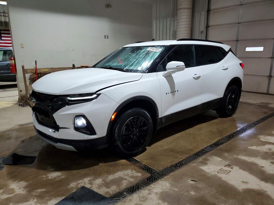 2022 CHEVROLET BLAZER — VIN 3GNKBJRS1NS156696