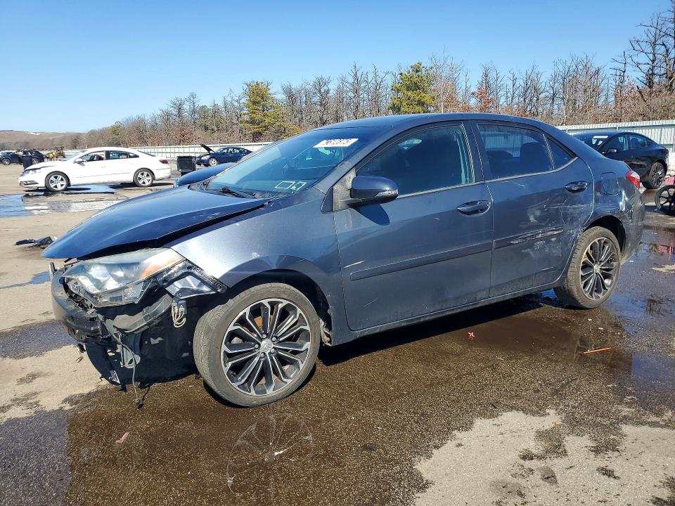 2015 TOYOTA COROLLA — VIN 2T1BURHEXFC247607