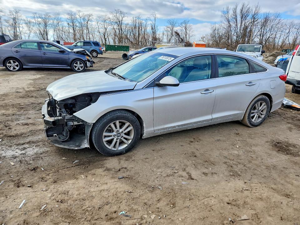 2017 HYUNDAI SONATA — VIN 5NPE24AF7HH570490