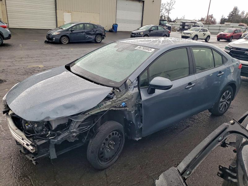 2022 TOYOTA COROLLA LE — VIN JTDEAMDE1NJ039620
