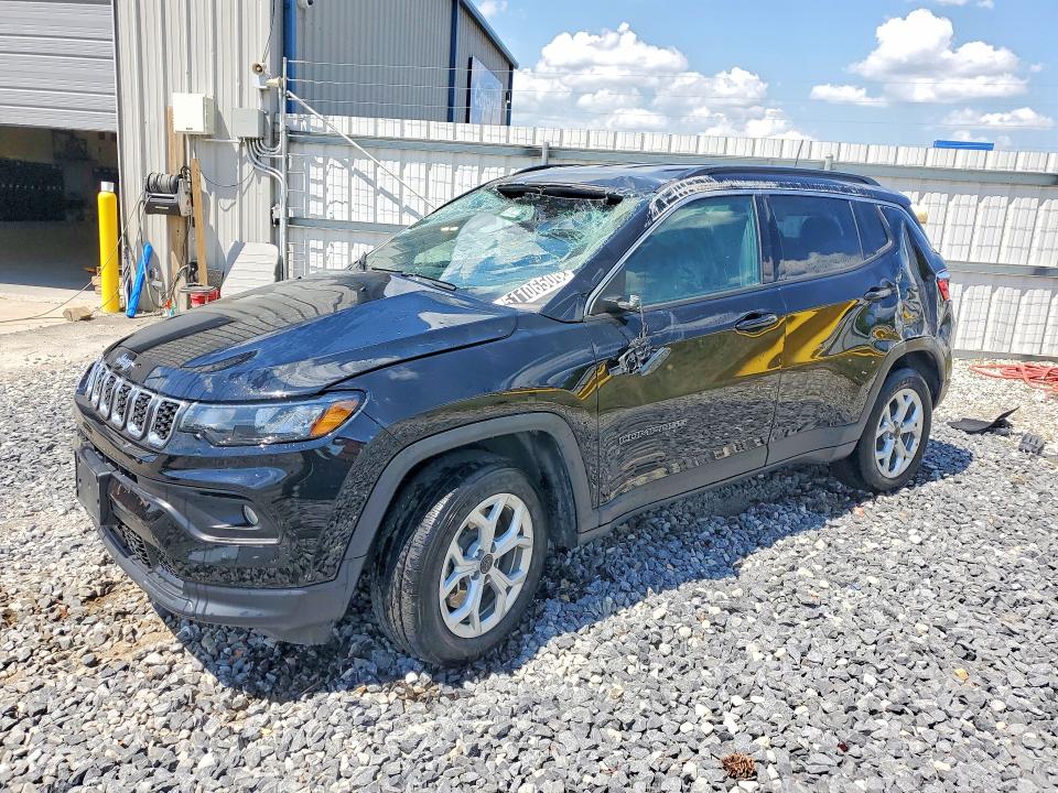 2025 JEEP COMPASS — VIN 3C4NJDBN2ST617313