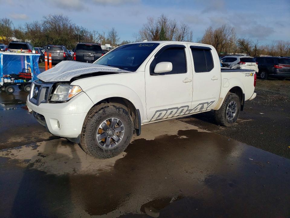 2015 NISSAN FRONTIER — VIN 1N6AD0EVXFN768395
