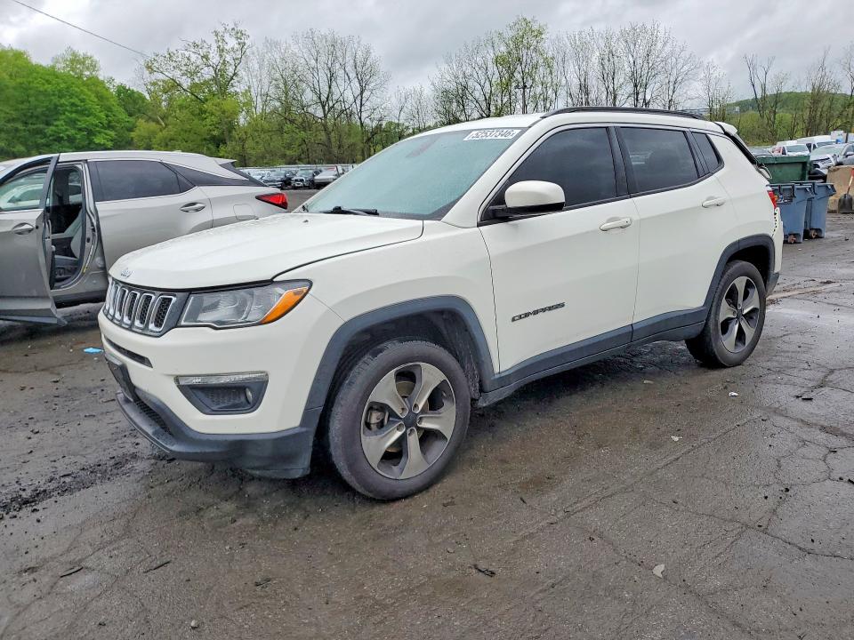 2017 JEEP COMPASS — VIN 3C4NJDBB8HT689647