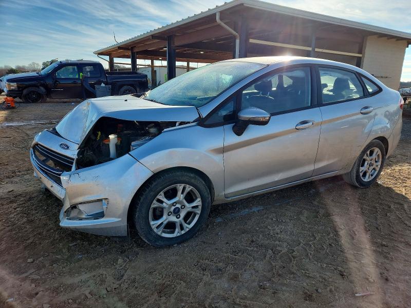 2015 FORD FIESTA SE — VIN 3FADP4BJ8FM100739