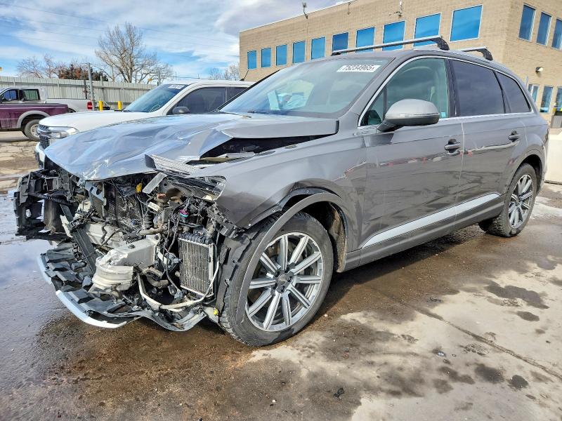 2017 AUDI Q7 — VIN WA1VAAF76HD055175