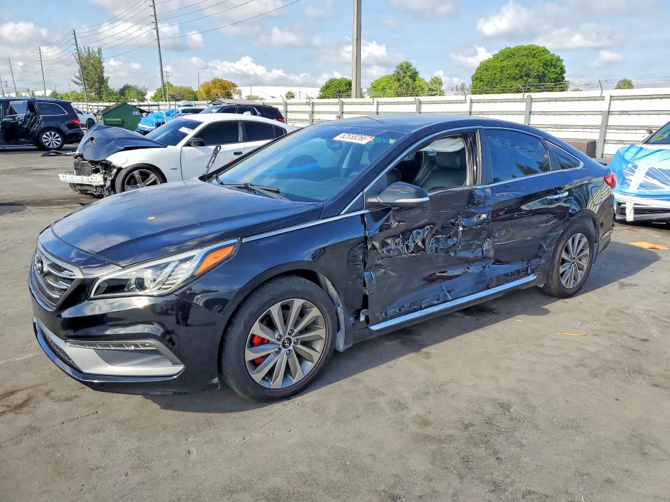 2015 HYUNDAI SONATA — VIN 5NPE34AF9FH191310