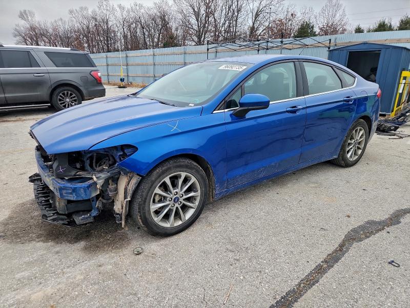 2017 FORD FUSION SE — VIN 3FA6P0HD0HR272403