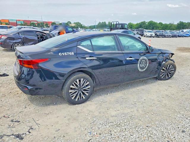 1N4BL4DW0RN339417