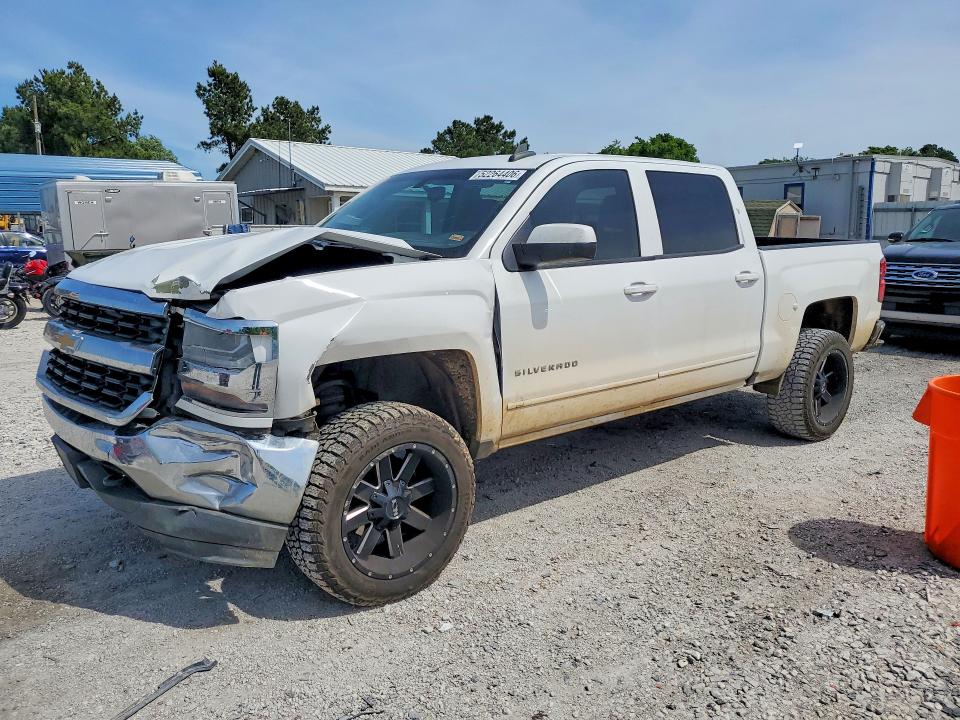 2016 CHEVROLET SILVERADO — VIN 3GCUKREC0GG272590