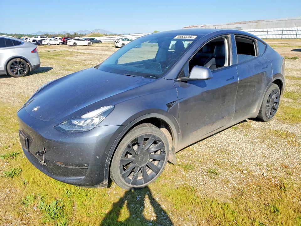 2022 TESLA MODEL Y — VIN 7SAYGDEE9NF574991