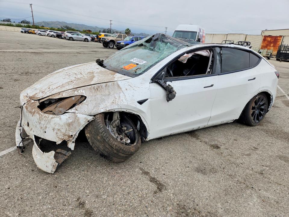 2020 TESLA MODEL Y — VIN 5YJYGDEE5LF059285