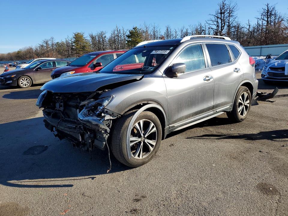 2017 NISSAN ROGUE — VIN JN8AT2MV3HW281043