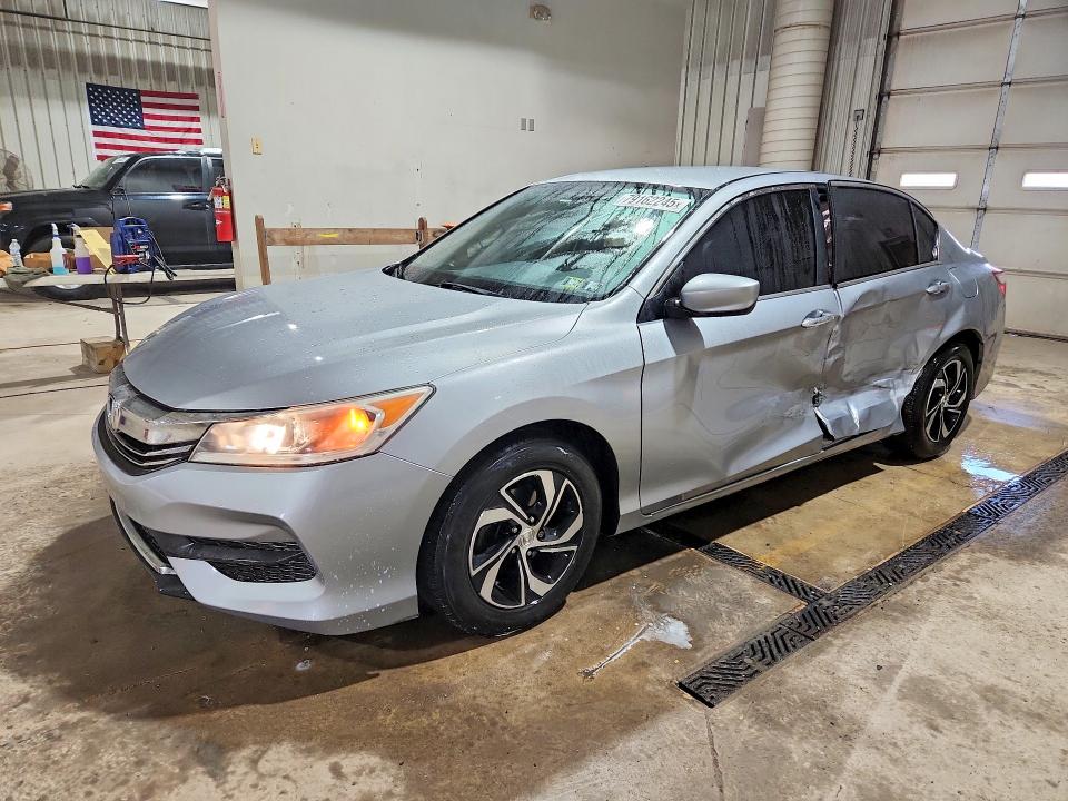 2017 HONDA ACCORD — VIN 1HGCR2F31HA125712