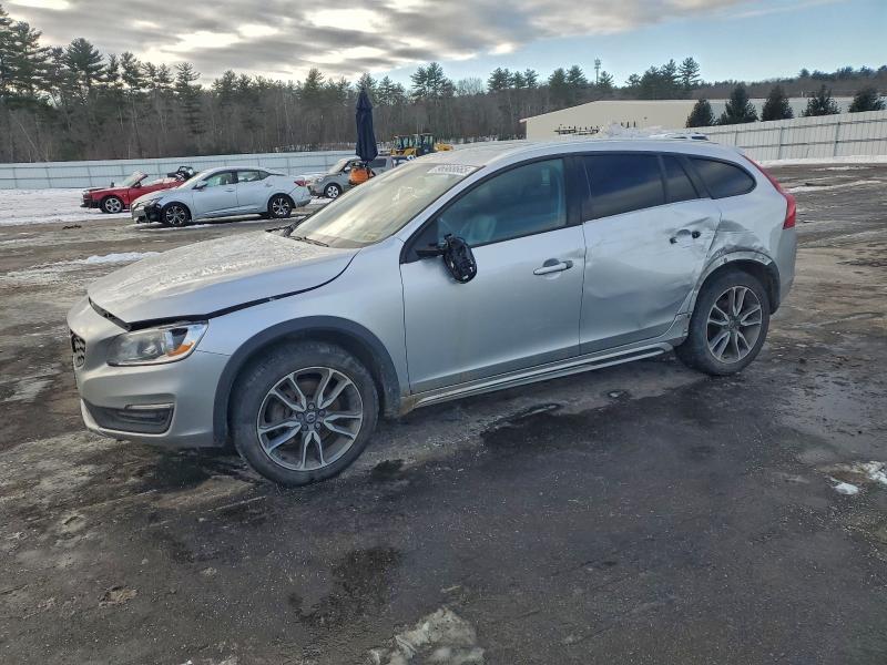 2017 VOLVO V60 CROSS — VIN YV440MWK5H1041051