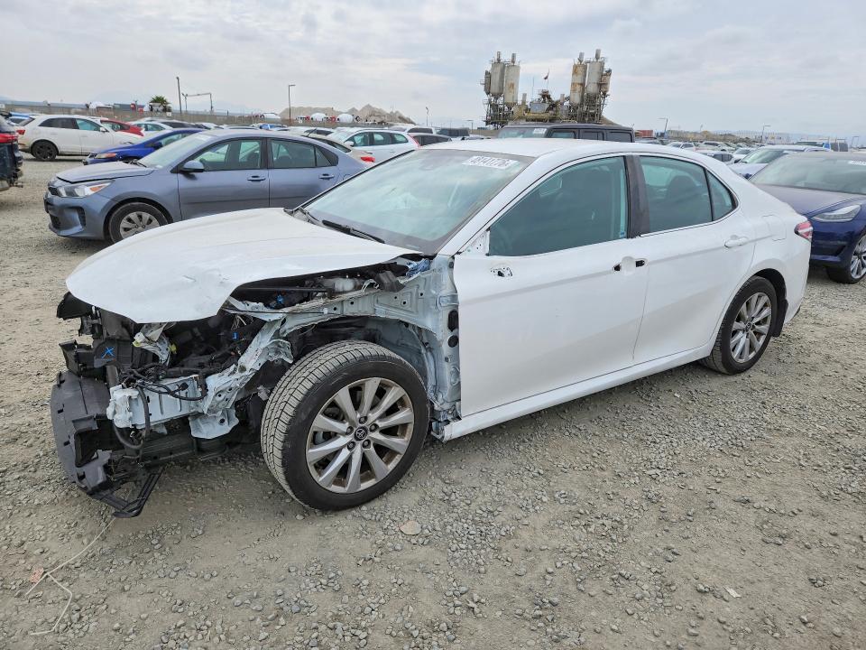 2020 TOYOTA CAMRY — VIN 4T1C11AK9LU351952