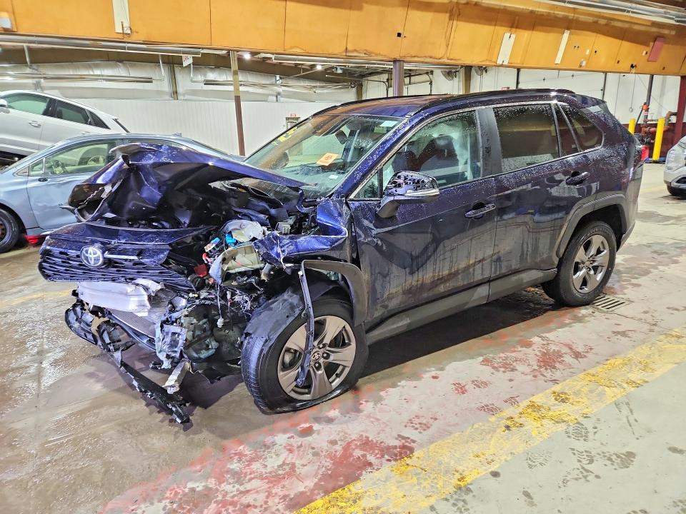 2024 TOYOTA RAV4 — VIN 2T3W1RFV7RW333299