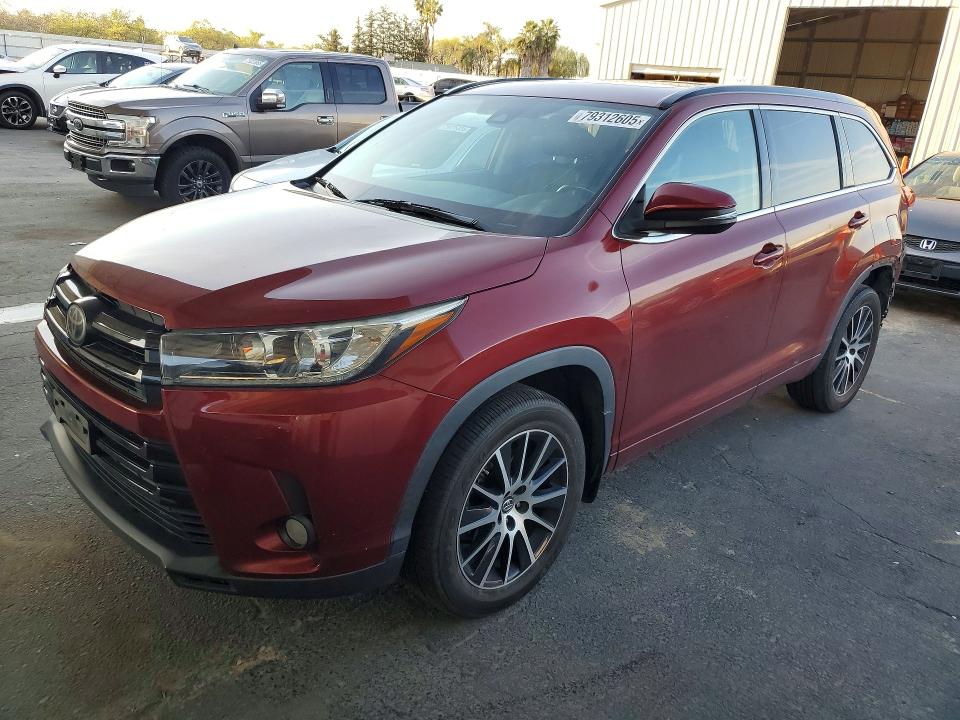 2018 TOYOTA HIGHLANDER — VIN 5TDJZRFH6JS536915