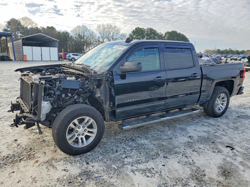 2018 CHEVROLET SILVERADO — VIN 3GCUKREC7JG647186