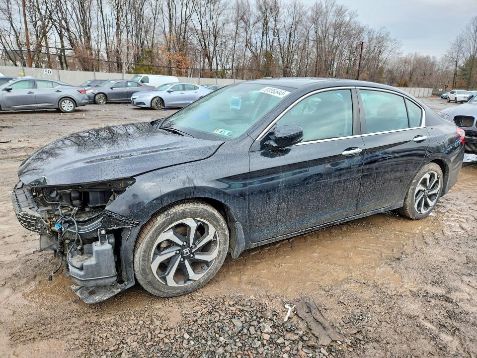 2017 HONDA ACCORD — VIN 1HGCR2F81HA140593