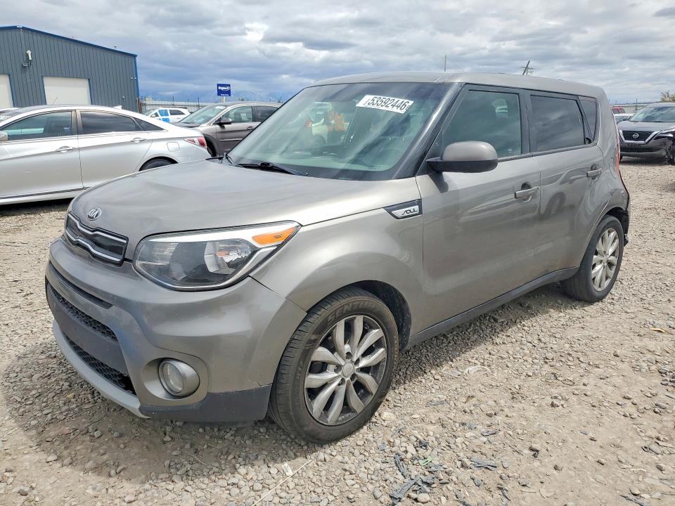 KNDJP3A56K7666821