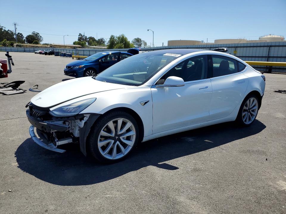 2018 TESLA MODEL 3 — VIN 5YJ3E1EB3JF107609