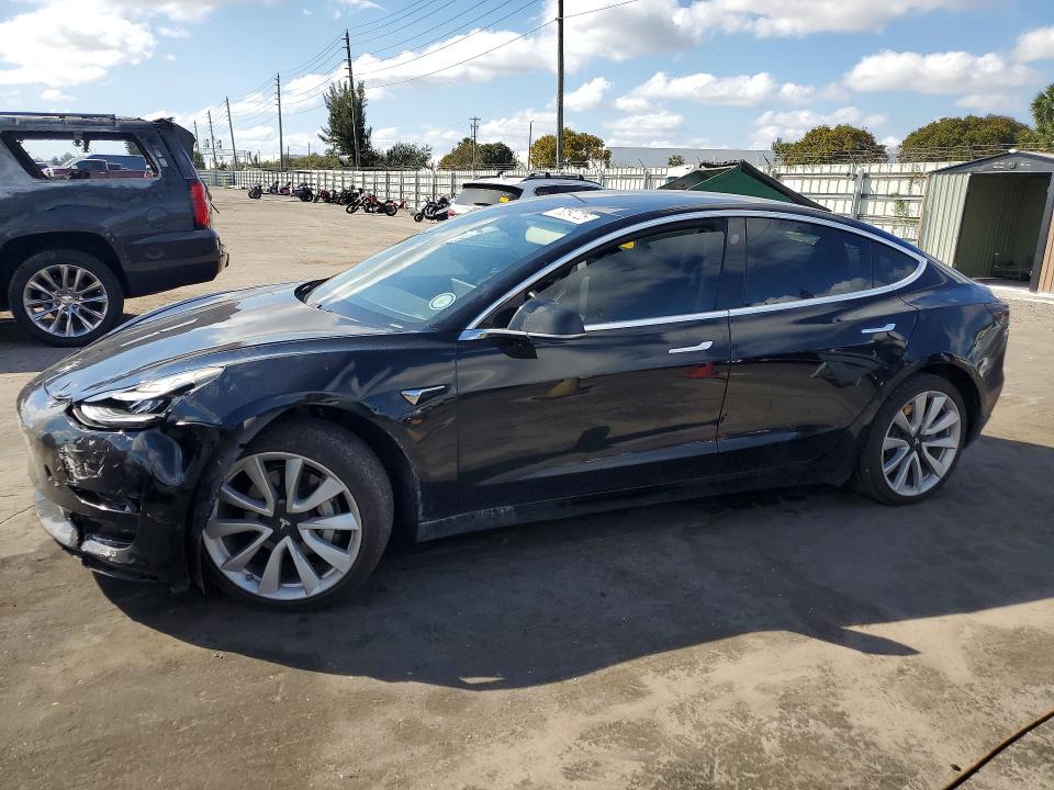 2018 TESLA MODEL 3 — VIN 5YJ3E1EA0JF176233