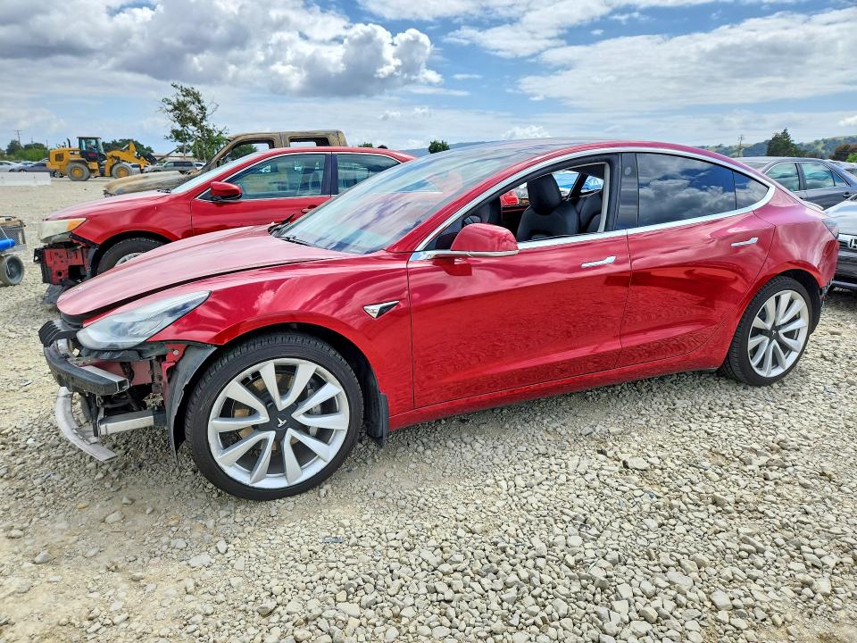 2018 TESLA MODEL 3 — VIN 5YJ3E1EB3JF085031