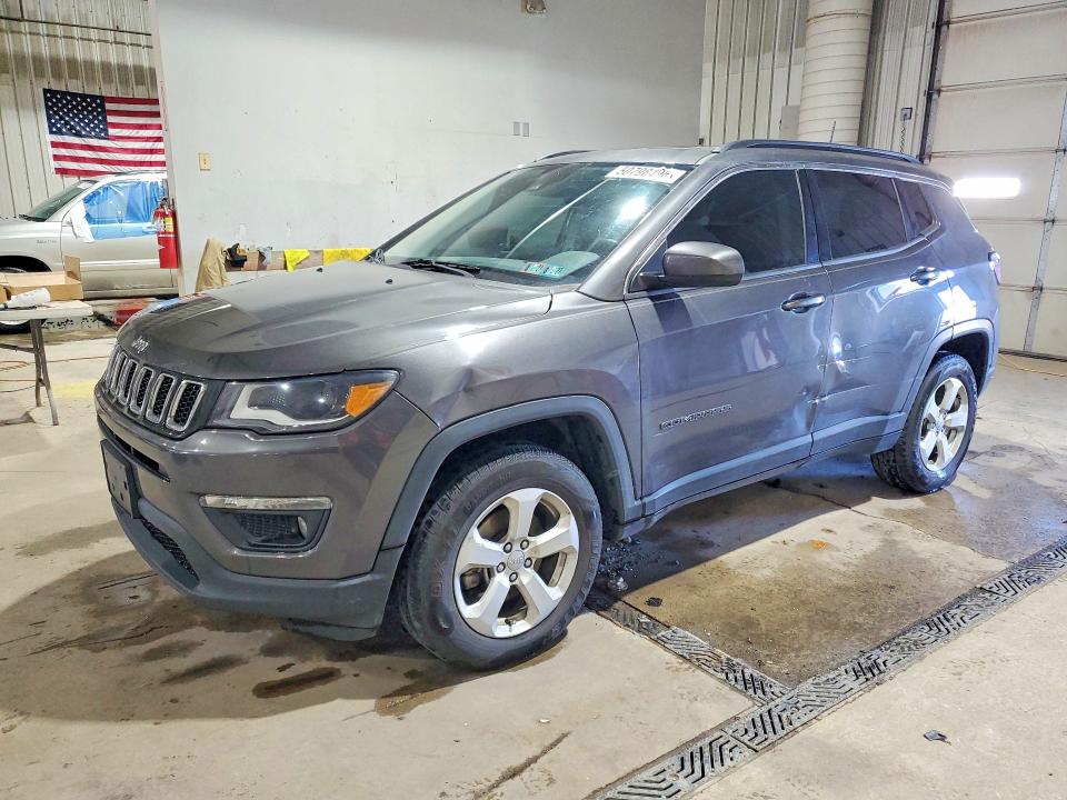 2018 JEEP COMPASS — VIN 3C4NJDBB1JT283358