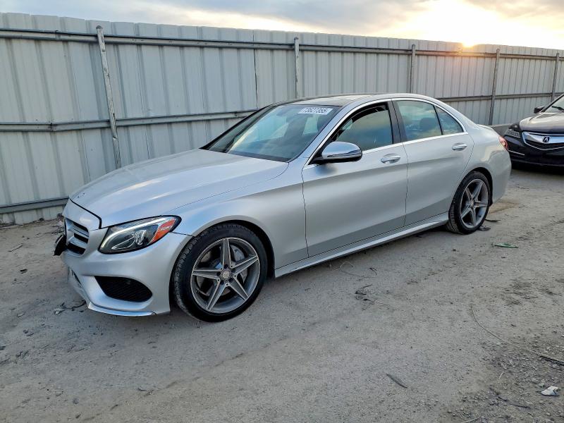 2016 MERCEDES-BENZ C 300 — VIN 55SWF4JBXGU115361