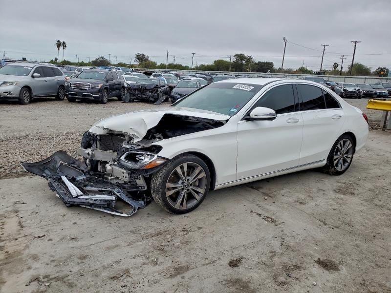 2017 MERCEDES-BENZ C 300 — VIN 55SWF4JB7HU228086
