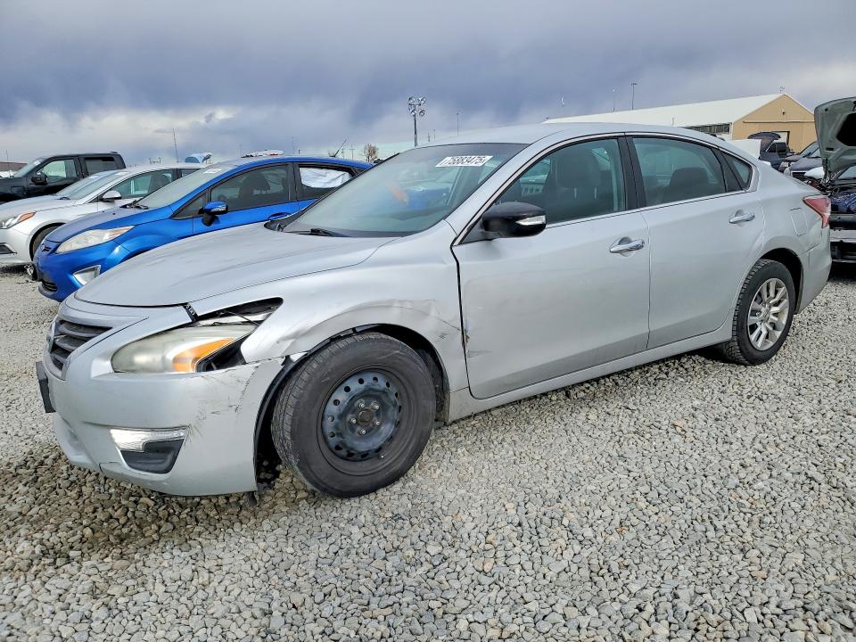 2015 NISSAN ALTIMA — VIN 1N4AL3AP3FN303347