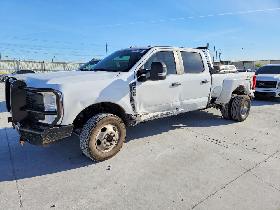 2024 FORD F350 — VIN 1FT8W3DT6REE65003