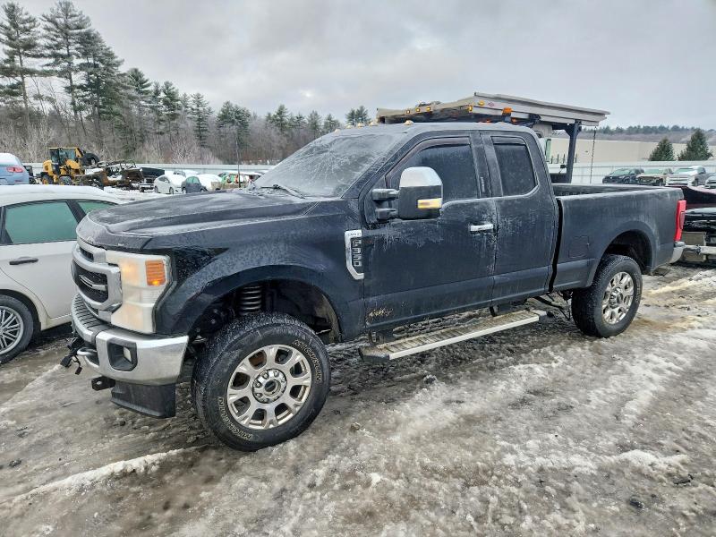 2022 FORD F350 — VIN 1FT7X3B61NEF71083