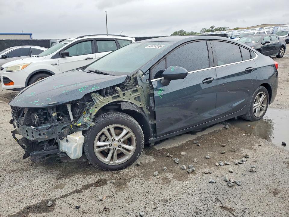 2017 CHEVROLET CRUZE — VIN 1G1BE5SM5H7142007