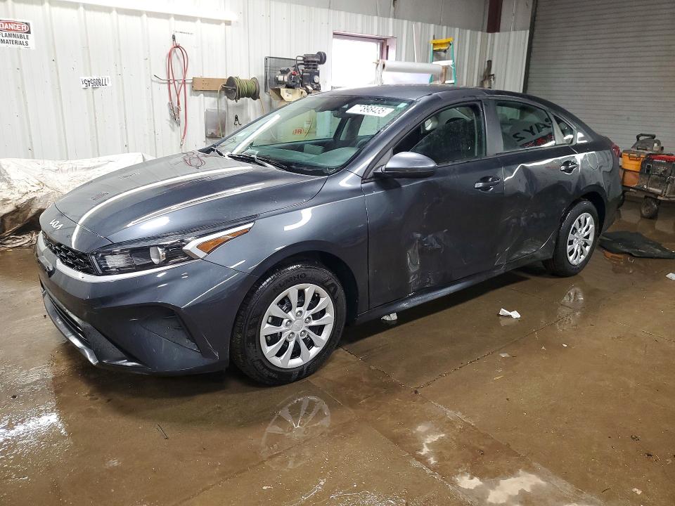 2024 KIA FORTE — VIN 3KPF24AD8RE823213
