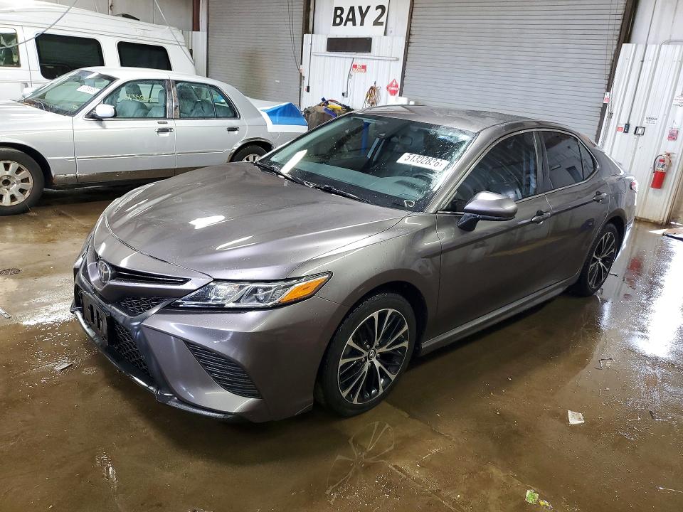 2018 TOYOTA CAMRY — VIN 4T1B11HKXJU070919