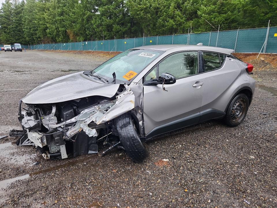 2020 TOYOTA C-HR — VIN JTNKHMBX9L1092500