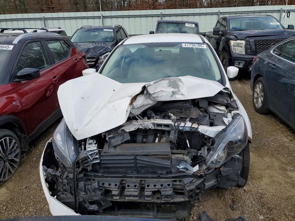 1FADP3F2XJL325073
