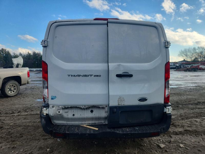 1FTYR1YM8HKA88026