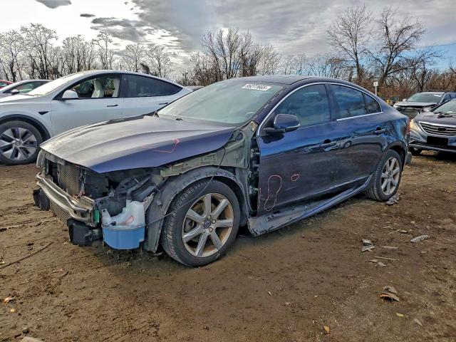 2016 VOLVO S60 PREMIE — VIN YV126MFK8G2411145