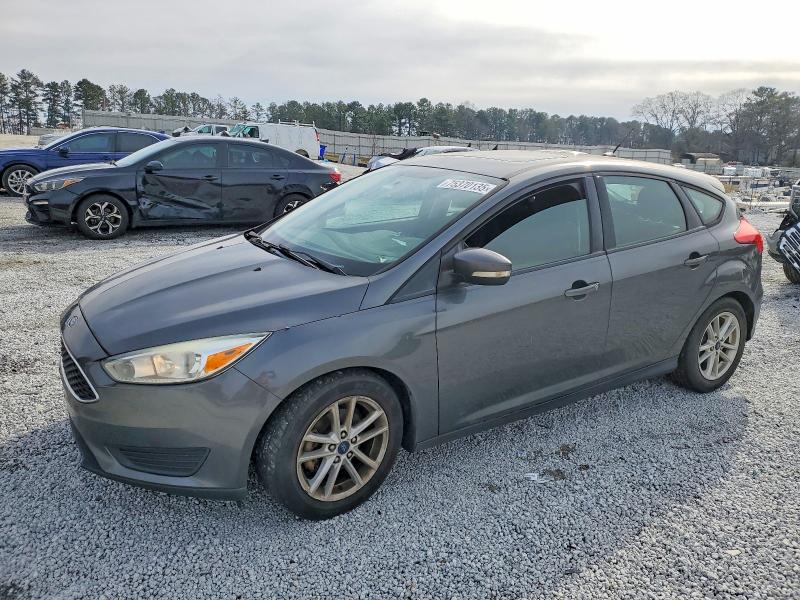 2016 FORD FOCUS — VIN 1FADP3K26GL397015