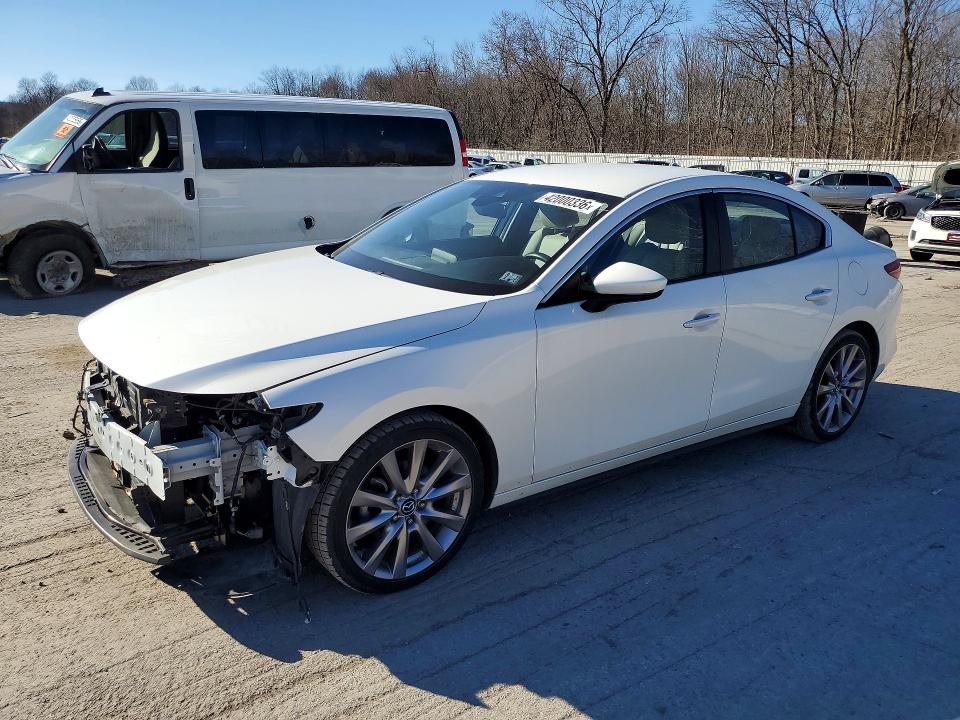 2019 MAZDA 3 — VIN JM1BPBDM1K1115779