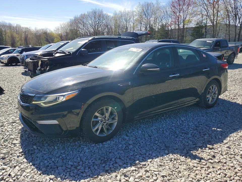 2019 KIA OPTIMA — VIN 5XXGT4L37KG281895