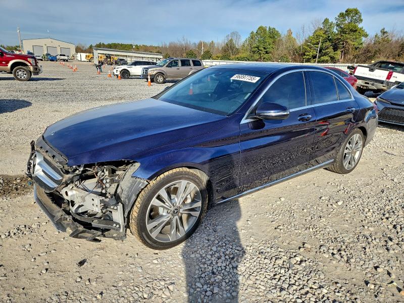 2018 MERCEDES-BENZ C 300 — VIN 55SWF4JB5JU246480